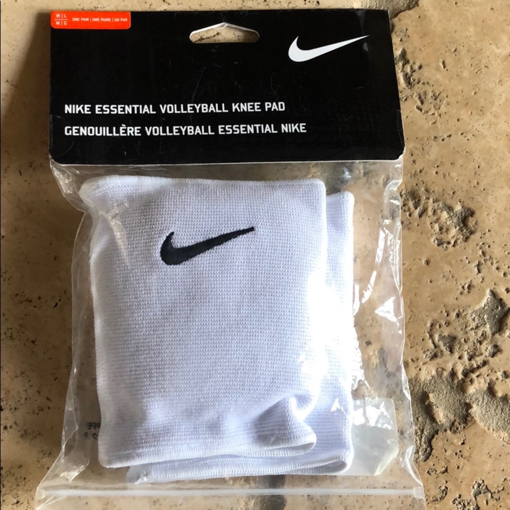 Brand new nike volleyball knee pads